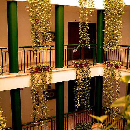 Apartamentos Vertice Bib Rambla Sevilla Dış mekan fotoğraf