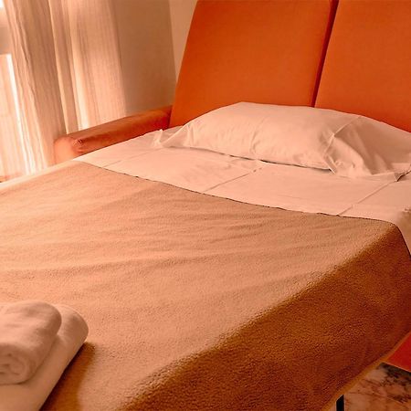 Apartamentos Vertice Bib Rambla Sevilla Dış mekan fotoğraf