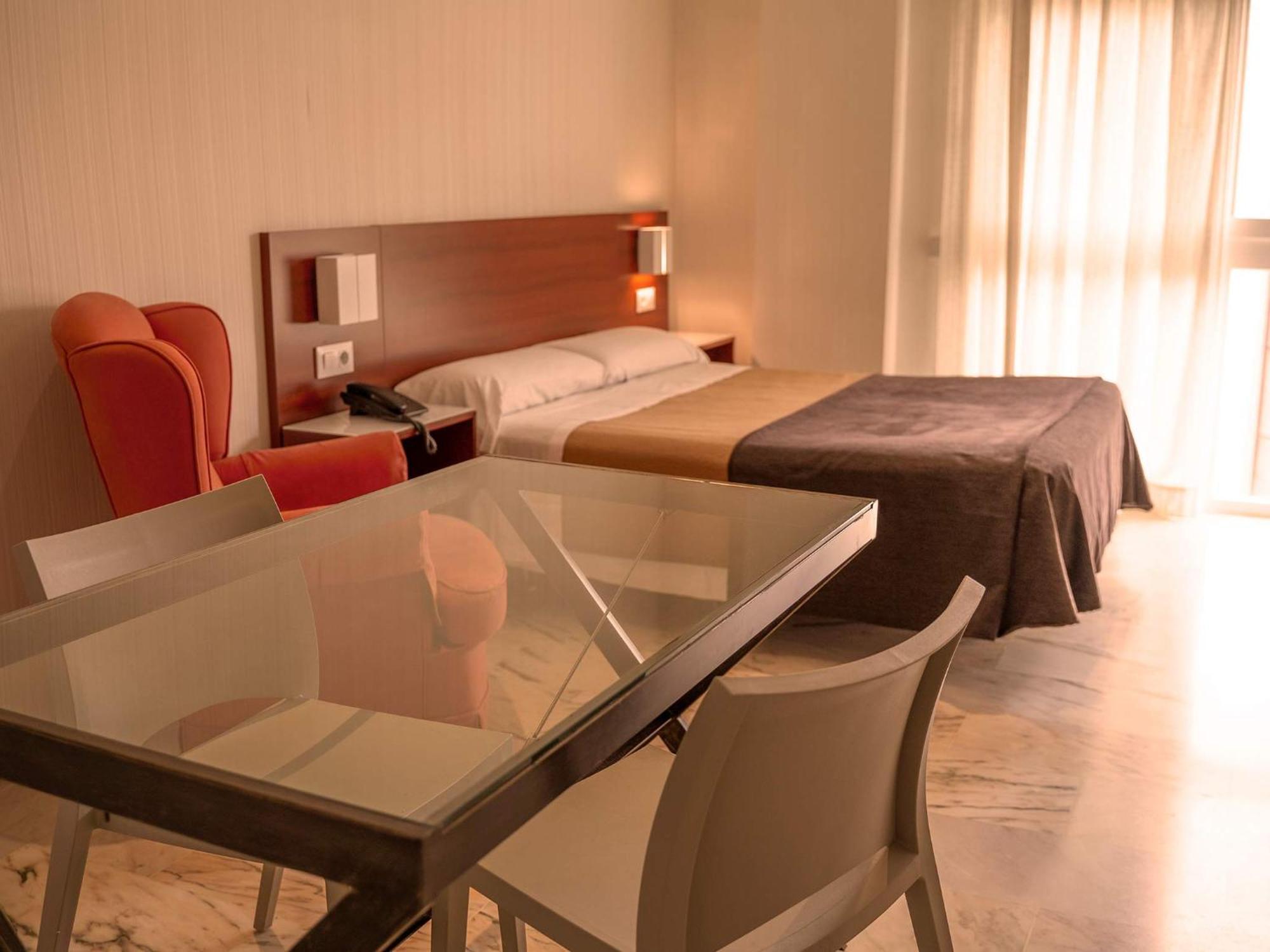 Apartamentos Vertice Bib Rambla Sevilla Dış mekan fotoğraf