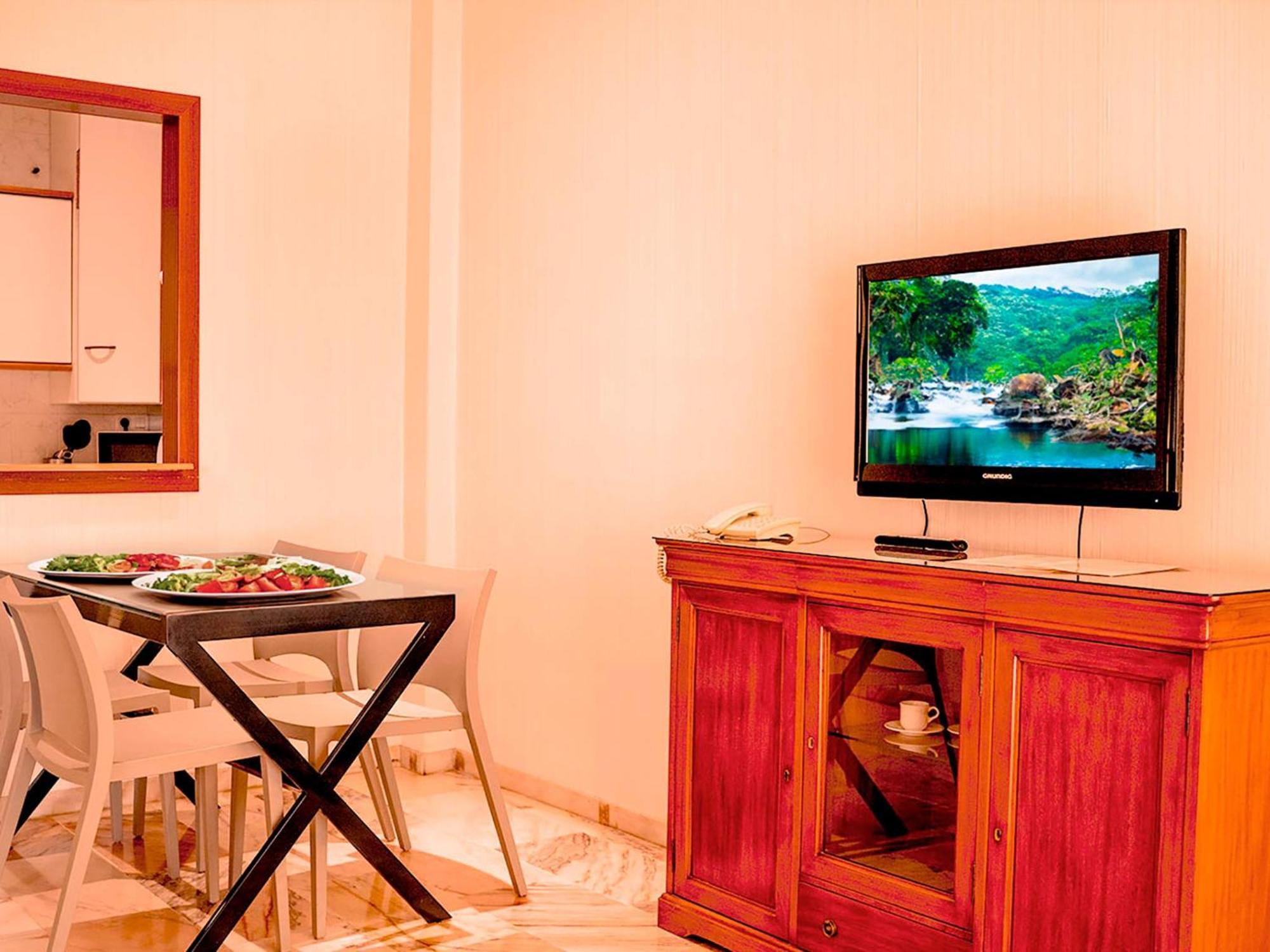 Apartamentos Vertice Bib Rambla Sevilla Dış mekan fotoğraf