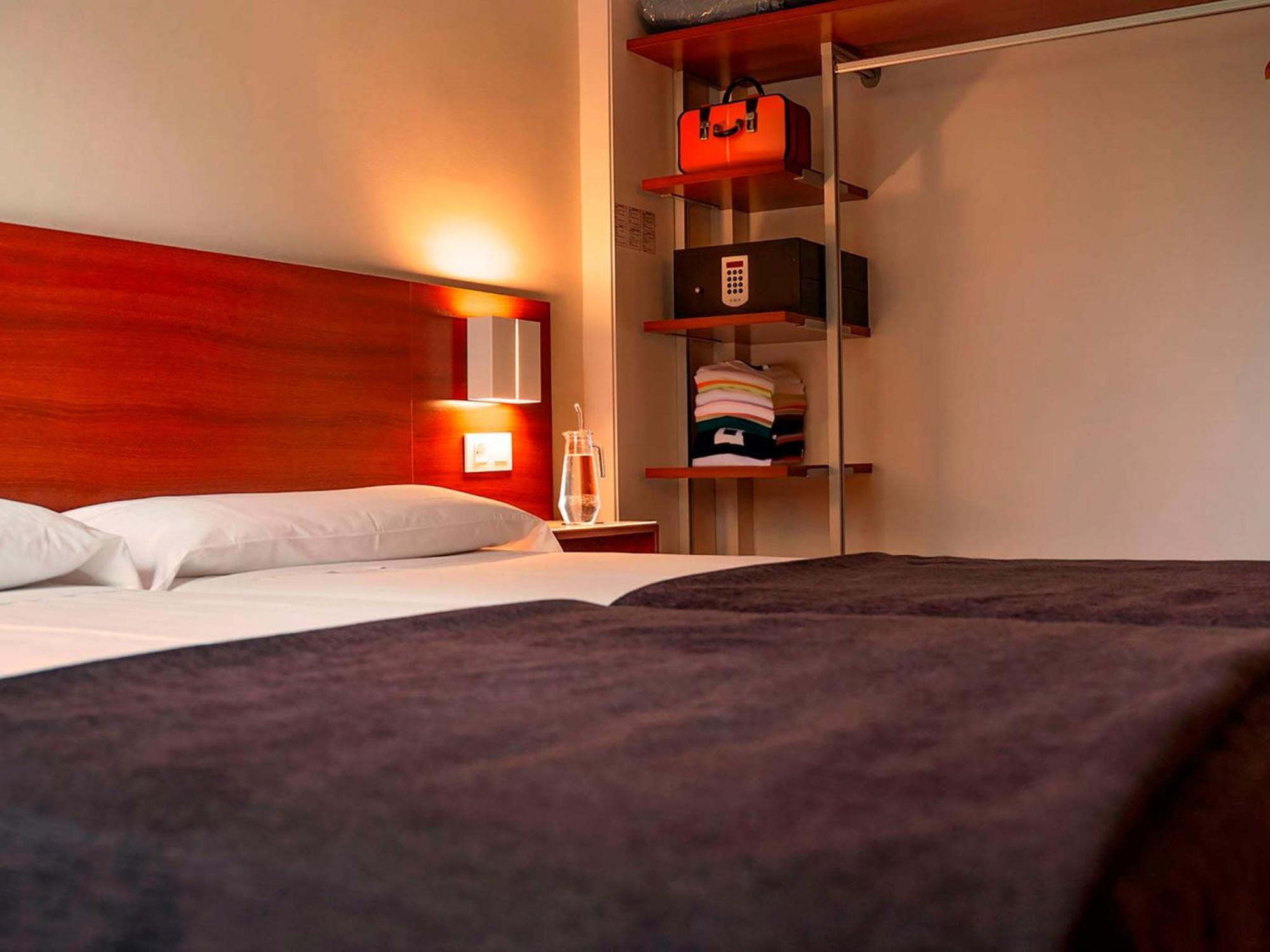 Apartamentos Vertice Bib Rambla Sevilla Dış mekan fotoğraf