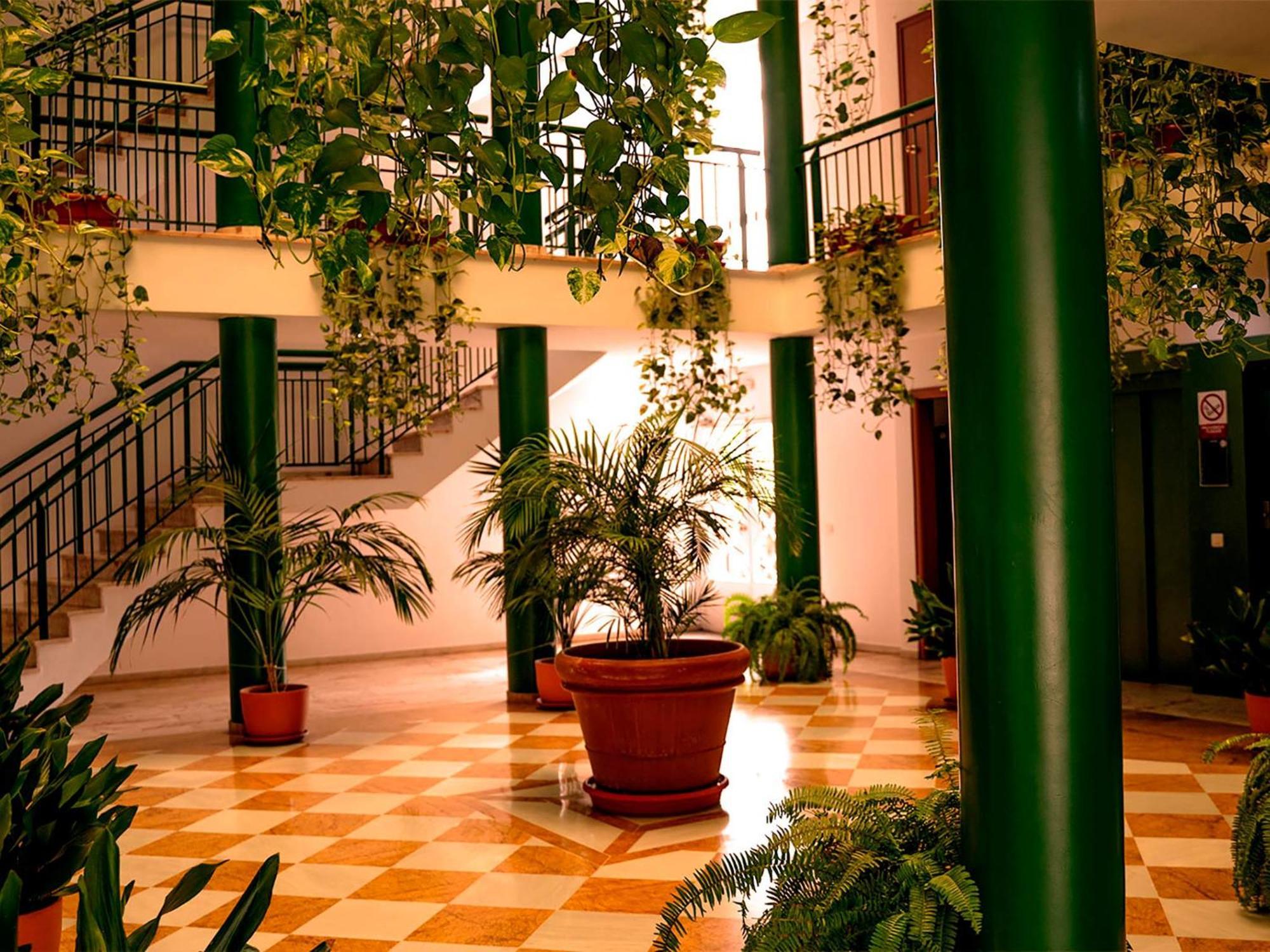 Apartamentos Vertice Bib Rambla Sevilla Dış mekan fotoğraf