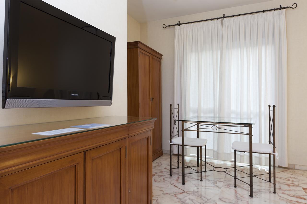 Apartamentos Vertice Bib Rambla Sevilla Dış mekan fotoğraf
