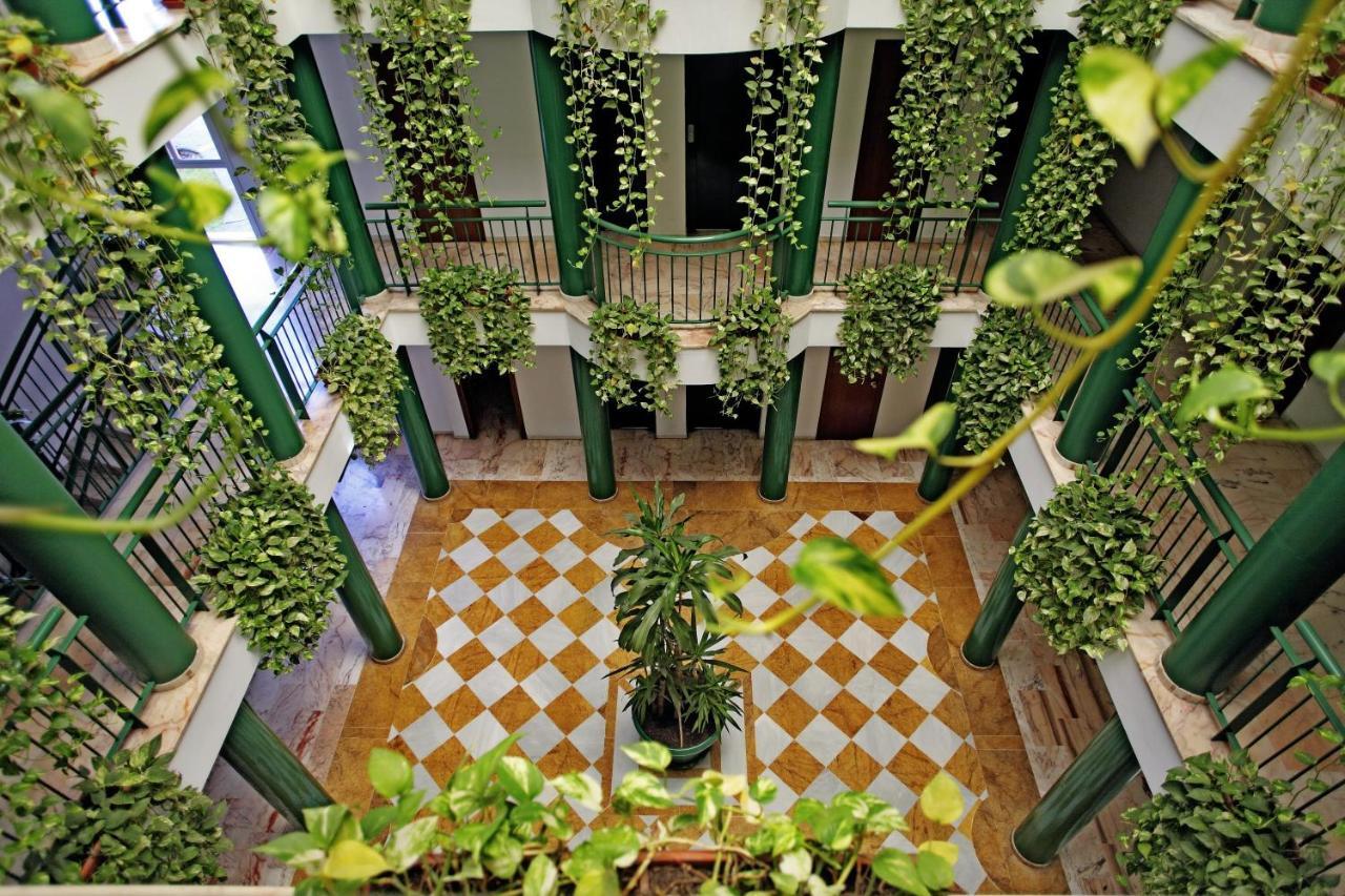 Apartamentos Vertice Bib Rambla Sevilla Dış mekan fotoğraf