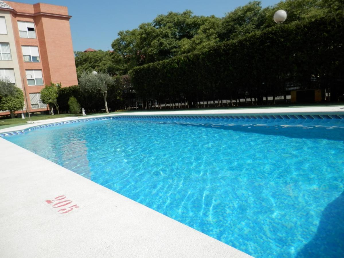 Apartamentos Vertice Bib Rambla Sevilla Dış mekan fotoğraf